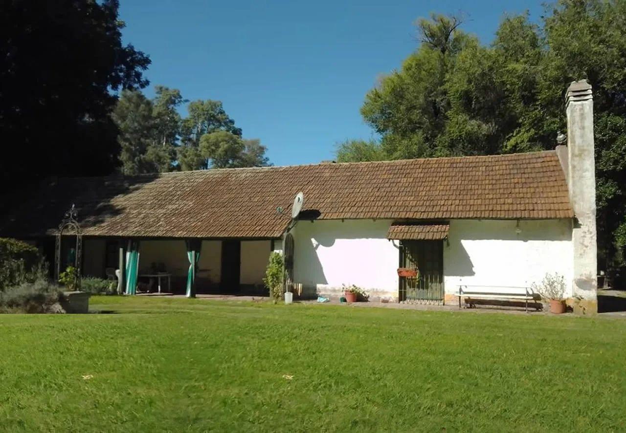 Casa quinta de 2 ha sobre Ruta 41